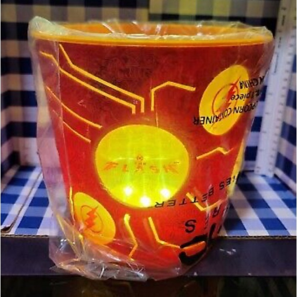 AMC EXCLUSIVE! Flash Light up Popcorn Bucket!!